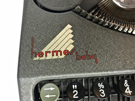 1939-Hermes-Baby-Portable-2018-08-11-21-00-02.jpg