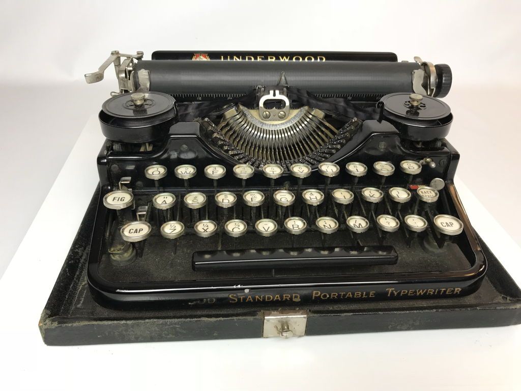 The 1926 Underwood Standard 3-row Typewriter