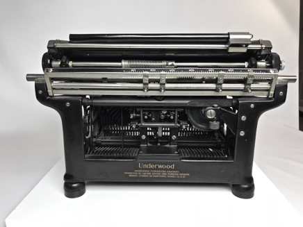 1930-Underwood-Standard-Portable-2018-07-09-18-05-49.jpg